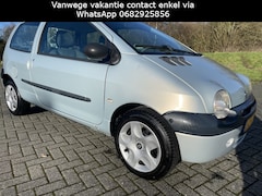 Renault Twingo - 1.2 APK: Nieuw bij aflevering