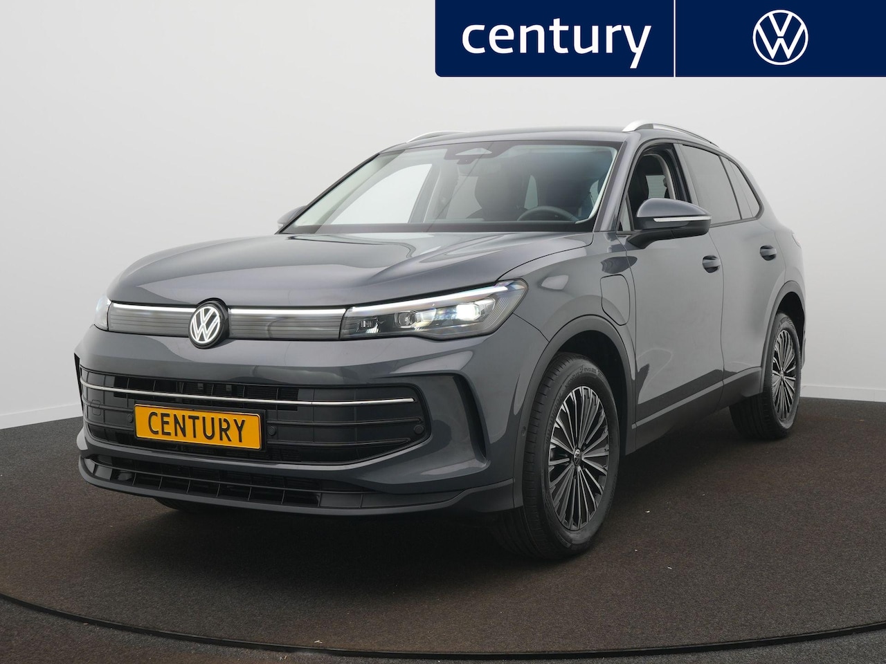 Volkswagen Tiguan - 1.5 eHybrid Life Edition / Elek. Trekhaak / Camera / Side-Assist / 18 Inch - AutoWereld.nl
