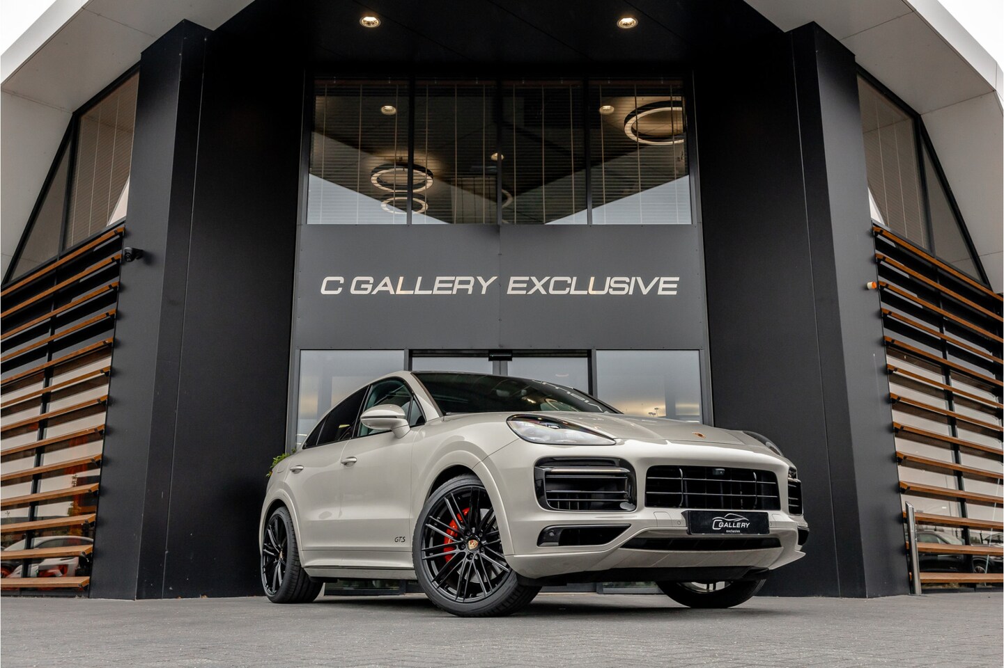 Porsche Cayenne Coupé - 4.0 GTS - Sport Chrono | Panorama | Bose | Luchtvering - AutoWereld.nl