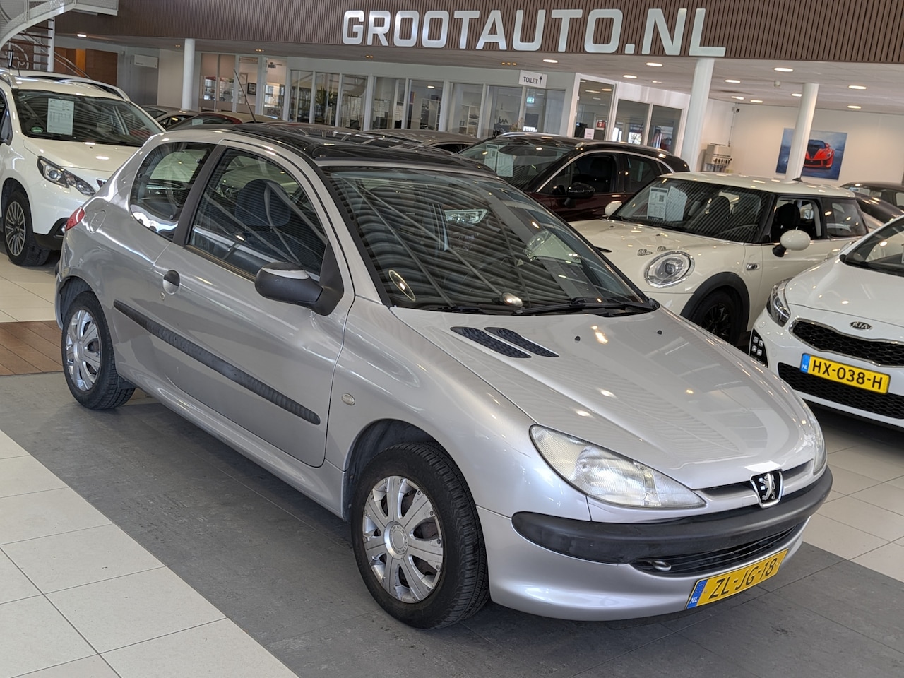 Peugeot 206 - 1.4 XR Stuurbekrachtiging - AutoWereld.nl
