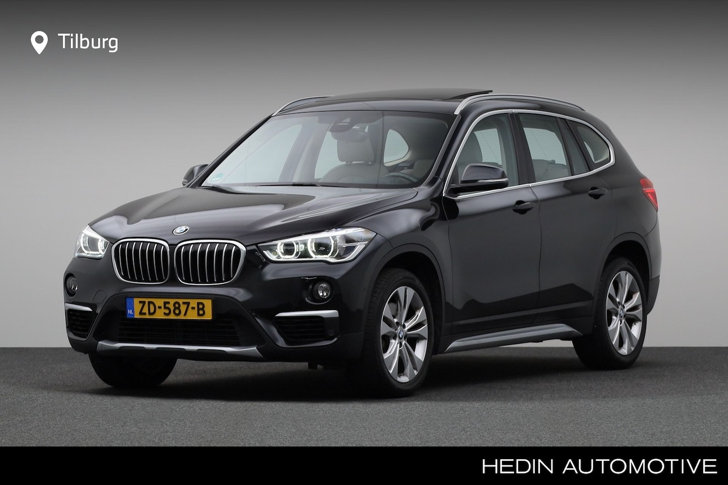 BMW X1 - sDrive20i Orange Edition III | Achteruitrijcamera | Glazen Panoramadak | Parking Assistant - AutoWereld.nl