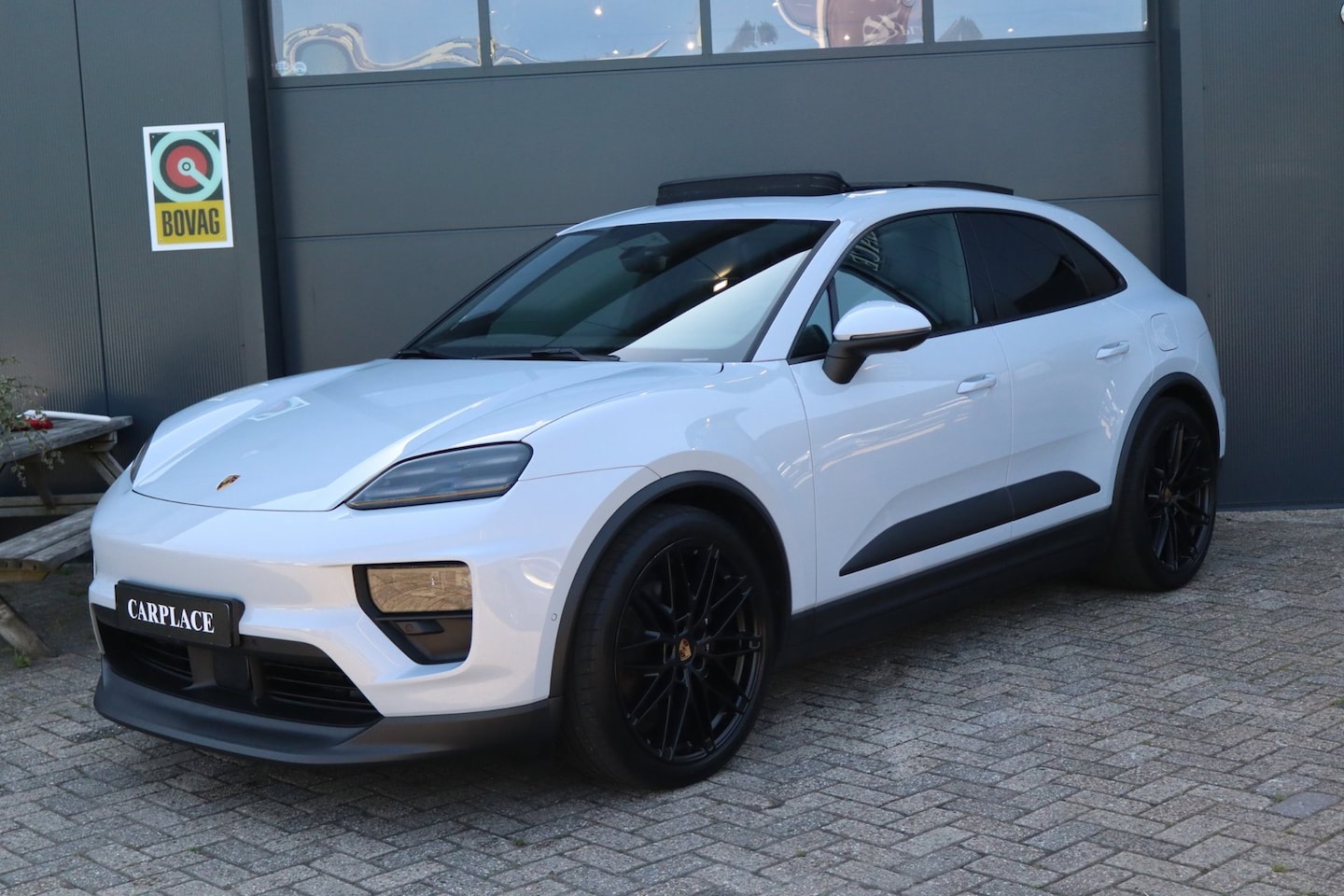 Porsche Macan - 4 100 kWhFinanciering mogelijk-Vol uitgerust-Panoramadak - AutoWereld.nl
