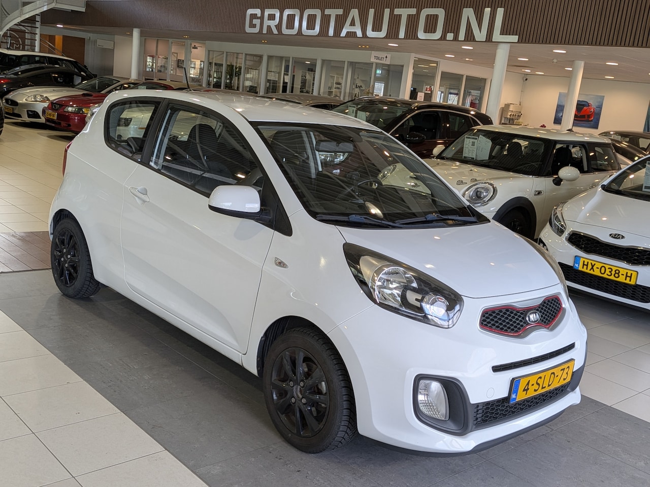Kia Picanto - 1.0 CVVT ISG Comfort Pack Airco, Stuurbekrachtiging - AutoWereld.nl