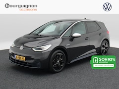 Volkswagen ID.3 - First Max 58 kWh 204 Pk | Stoelverwarming | Panorama dak | Trekhaak | Camera | Adaptive Cr