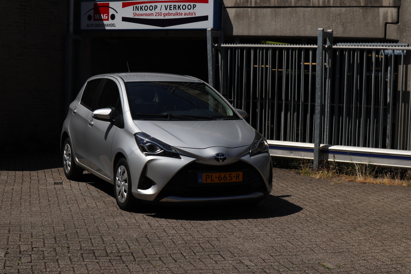 Toyota Yaris - 1.0 VVT-i Aspiration 1.0 VVT-i Aspiration - AutoWereld.nl