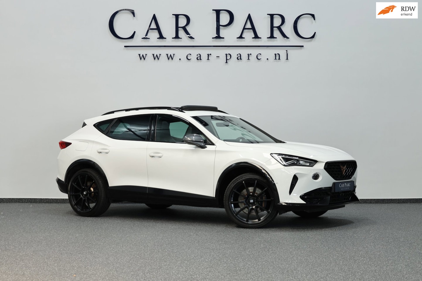 CUPRA Formentor - 2.0 TSI 4DRIVE 310+PK LED/VIRTUAL/SFEER/PANO/LEDER+STUUR+S.VERWARMING+MEMORY/19"/KEYLESS/C - AutoWereld.nl