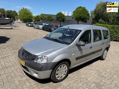 Dacia Logan MCV - 1.6 Ambiance / bj.2008 / kleur: grijs / airco / 7 zitter / NAP met 258215 km.en APK tot 09