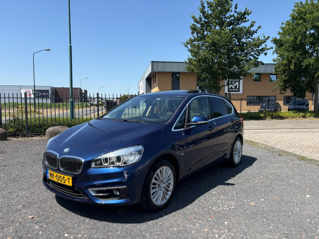 BMW 2-serie Active Tourer - 218i High Executive | Climate | Cruise | Panodak | Automaat - AutoWereld.nl