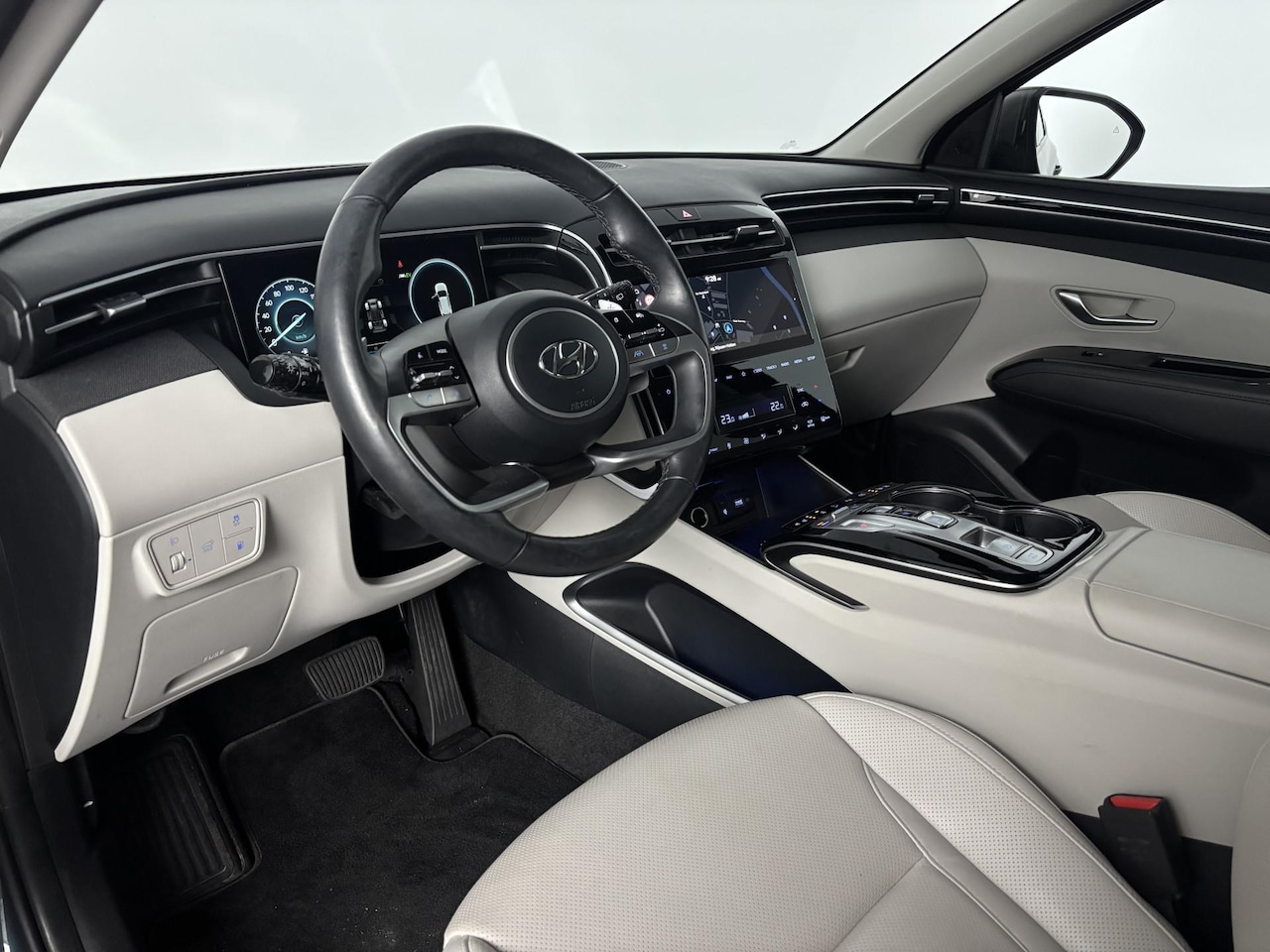 Hyundai Tucson - 1.6 T-GDI PHEV Premium Sky 4WD Plug-in Hybrid | Trekhaak | Stoelkoeling - AutoWereld.nl