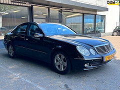 Mercedes-Benz E-klasse - 240 Avantgarde/Airco/Automaat/Leder/ panorama dak/navigatie/