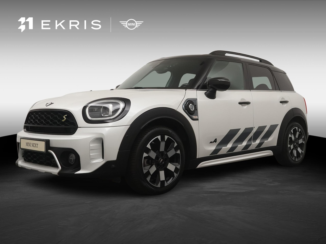 MINI Countryman - Cooper SE ALL4 Untamed Edition Panonoramadak | Harman Kardon | Elektrische stoelen | comfo - AutoWereld.nl