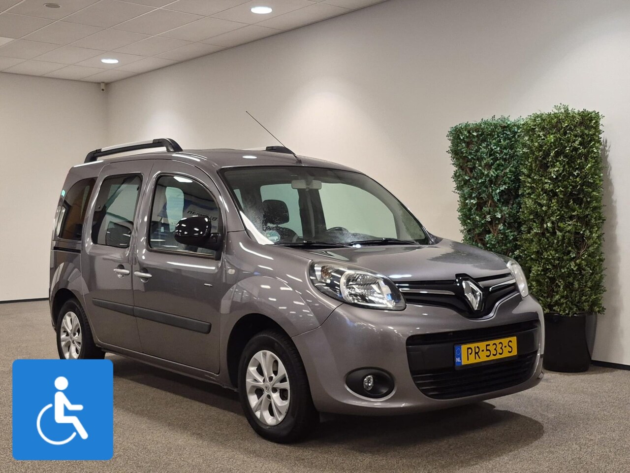 Renault Kangoo - Tech Rolstoelauto Luchtvering 4+1 - AutoWereld.nl