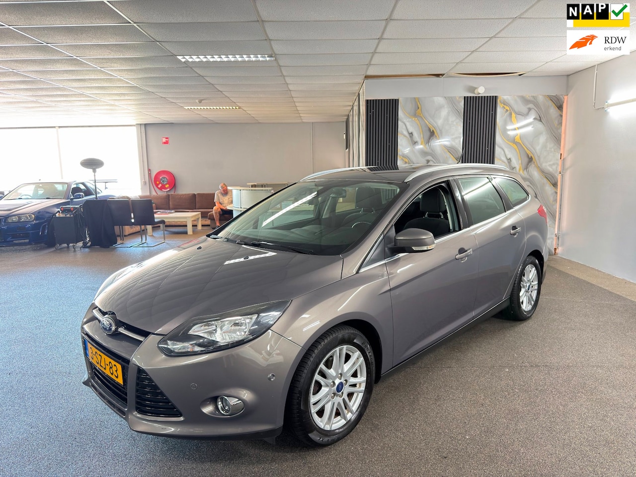 Ford Focus Wagon - 1.0 EcoBoost Edition Plus 1.0 EcoBoost Edition Plus,Clima,Cruise,2x Parksensor,N.A.P,Lm velgen,Trekhaak,Key&Go,Topst - AutoWereld.nl
