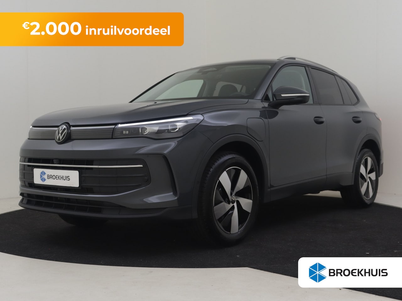 Volkswagen Tiguan - Life Edition - eHybrid | 'App-Connect' draadloze smartphone integratie | Achteruitrijcamer - AutoWereld.nl