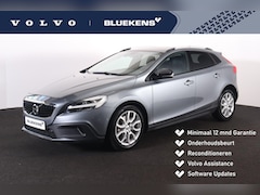 Volvo V40 Cross Country - T3 PolarPlus Luxury - Panoramadak - Harman/Kardon audio - Parkeercamera achter - Parkeerse