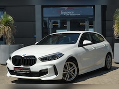 BMW 1-serie - 118i Executive Edition M-Sport 136pk Panoramadak/Navigatie/Stoelverwarming