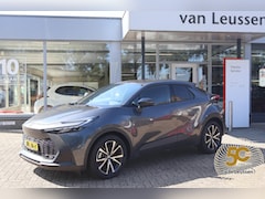 Toyota C-HR - 1.8 HYBRID 140 FIRST EDITION STUUR/STOEL&WISSERVERW. LED SENSOREN V+A NAVI DODEHOEKDETECTI