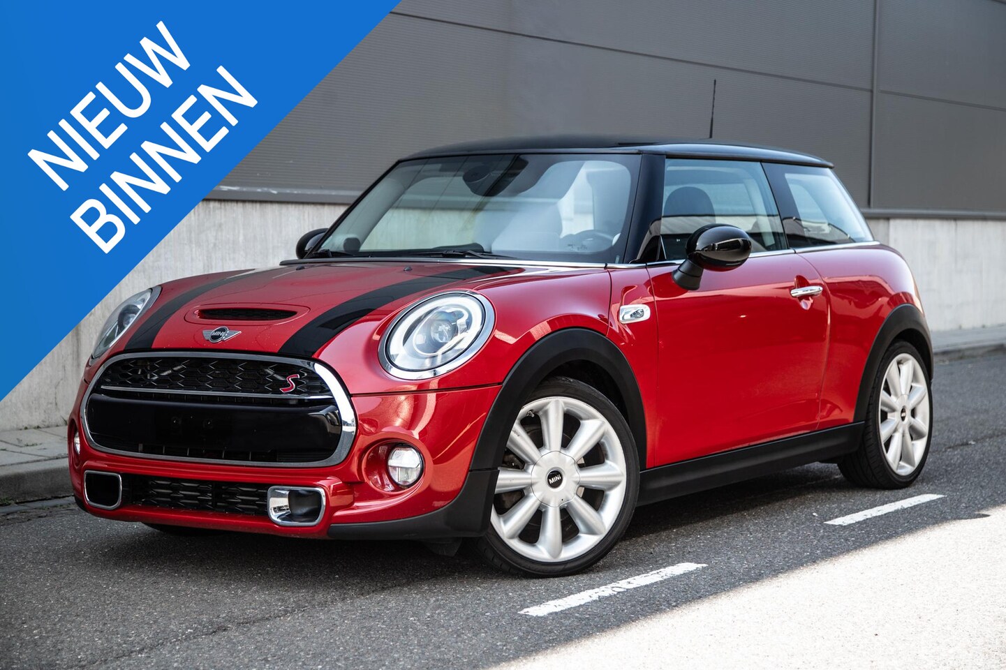 MINI 3-Deurs - Cooper S 2.0 | HUD | Camera | Harman/Kardon | Leer | Keyless - AutoWereld.nl