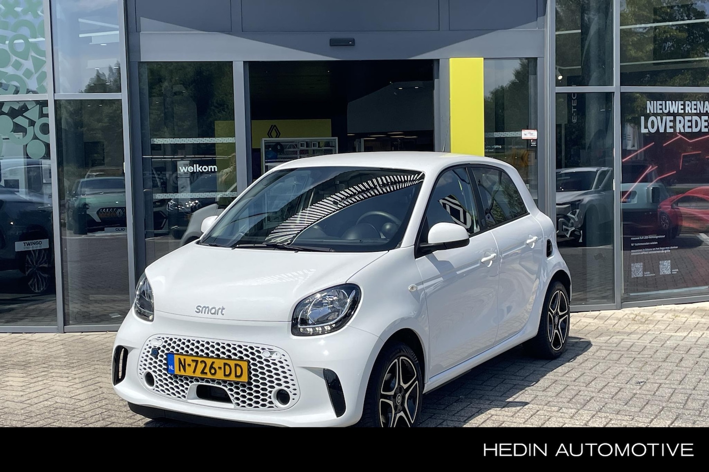 Smart Forfour - EQ Comfort 18 kWh | Airco | Parkeersensoren | Lichtmetalen velgen | Apple carplay / Androi - AutoWereld.nl