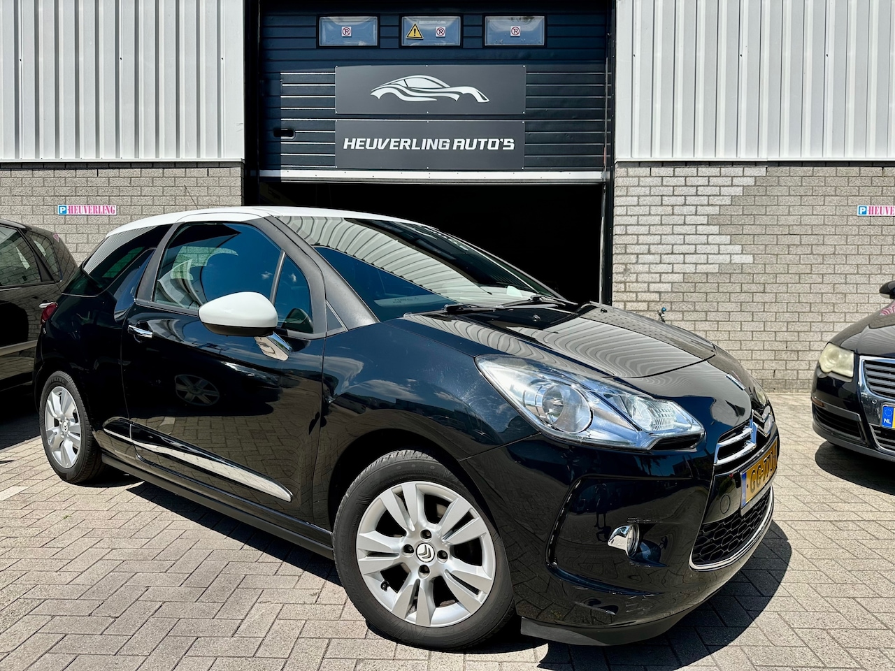 Citroën DS3 - 1.2 PureTech Business | Airco | Navi | PDC | APK - AutoWereld.nl