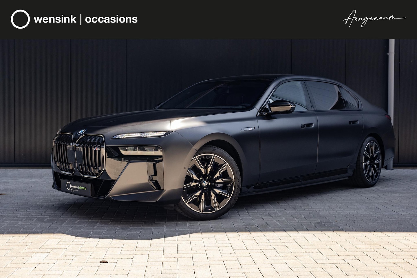 BMW i7 - M70 xDrive 106 kWh | SOH 97% | M-Pakket | Iconic Glow | Sky Lounge | Travel En Comfort Sys - AutoWereld.nl