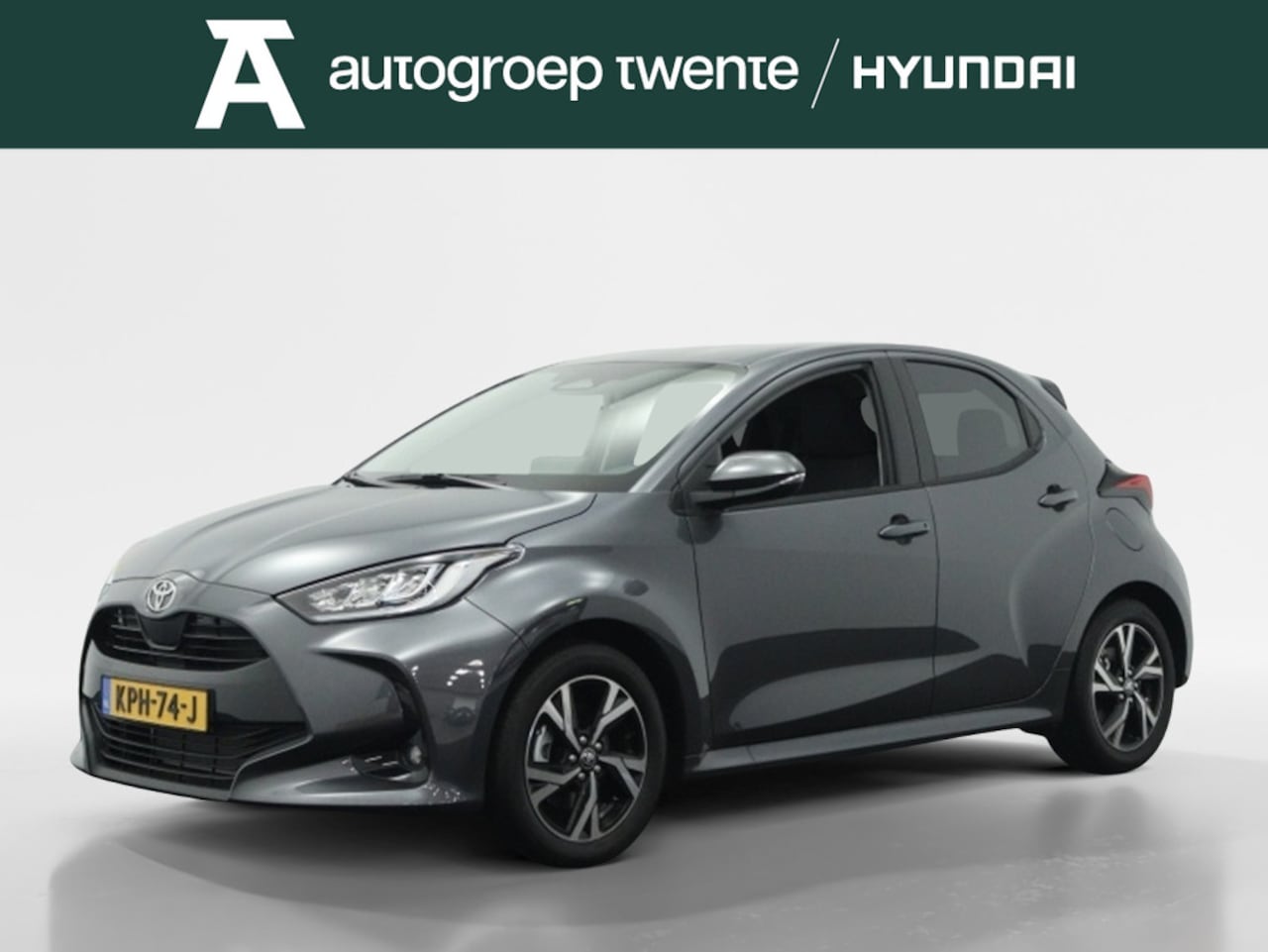 Toyota Yaris - 1.5 Hybrid 115 Dynamic | LED | Camera | Private lease 459 pm - AutoWereld.nl