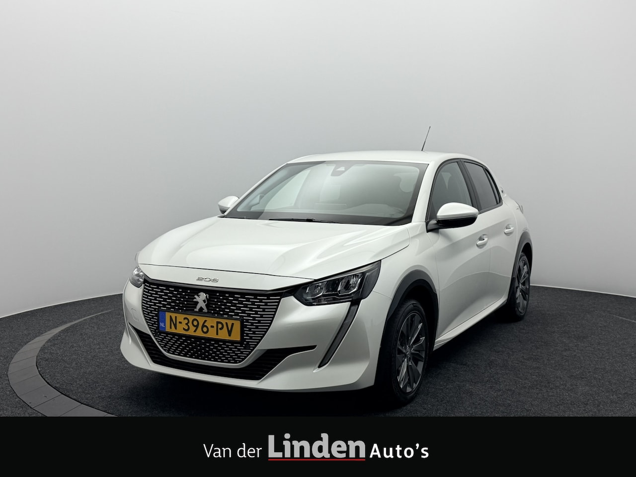 Peugeot e-208 - EV Active Pack 50 kWh 3-Fase SOH 92,3% | Navigatie | Carplay&Android | Full-Led - AutoWereld.nl