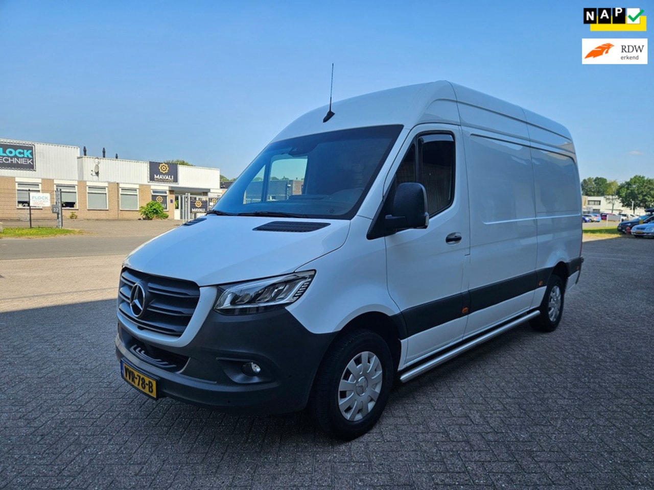 Mercedes-Benz Sprinter - 317 1.9 CDI L2H2 RWD 317 1.9 CDI L2H2 RWD - AutoWereld.nl