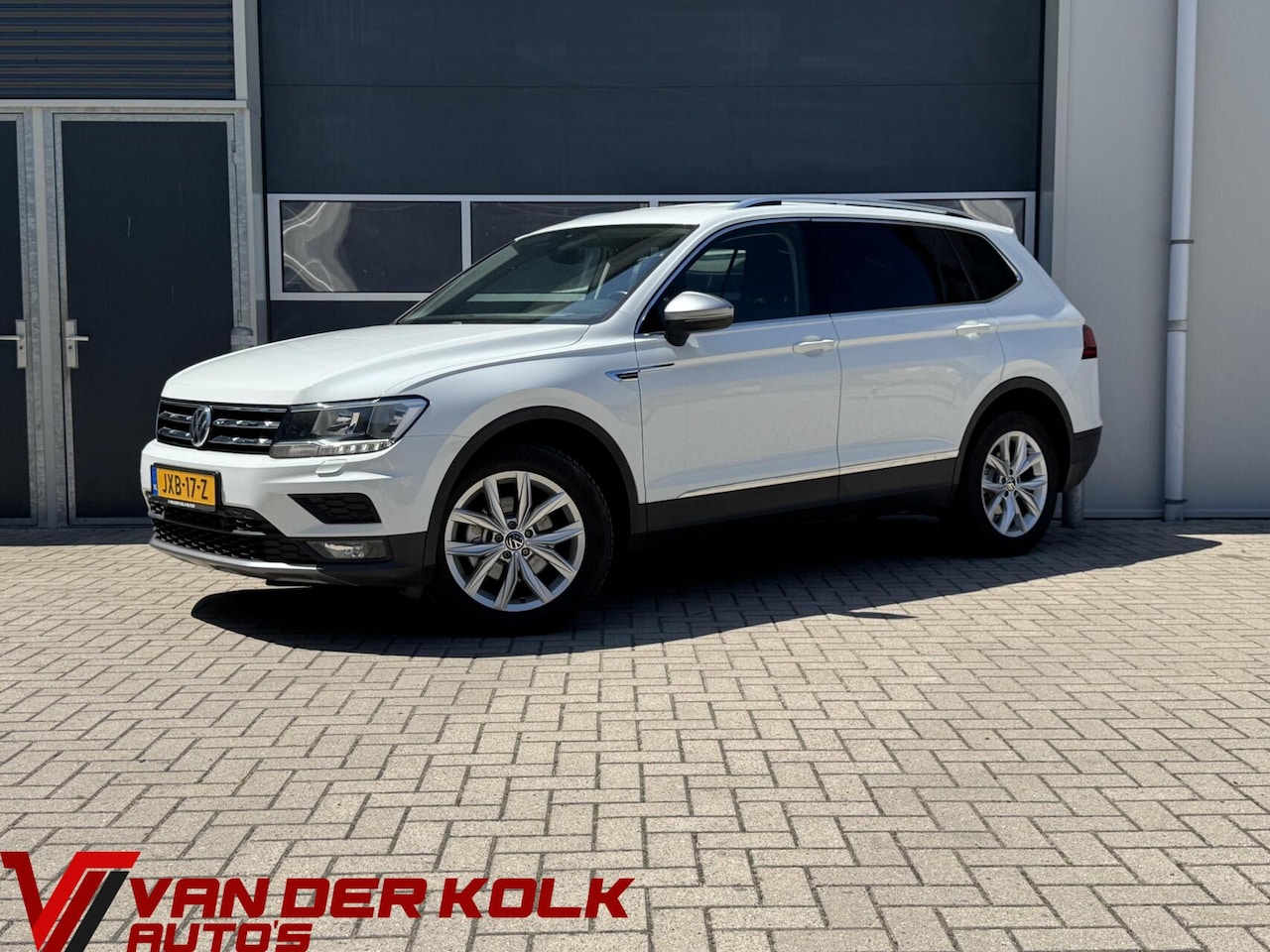 Volkswagen Tiguan Allspace - 1.4 TSI Comfortline 7 Persoons | CarPlay | Navigatie | Cruise | Climate | Trekhaak - AutoWereld.nl