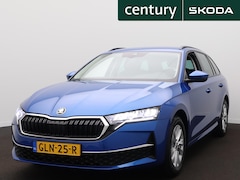 Skoda Octavia Combi - 1.5 TSI First Edition | Zwenkbare trekhaak | ACC | PDC | Led |