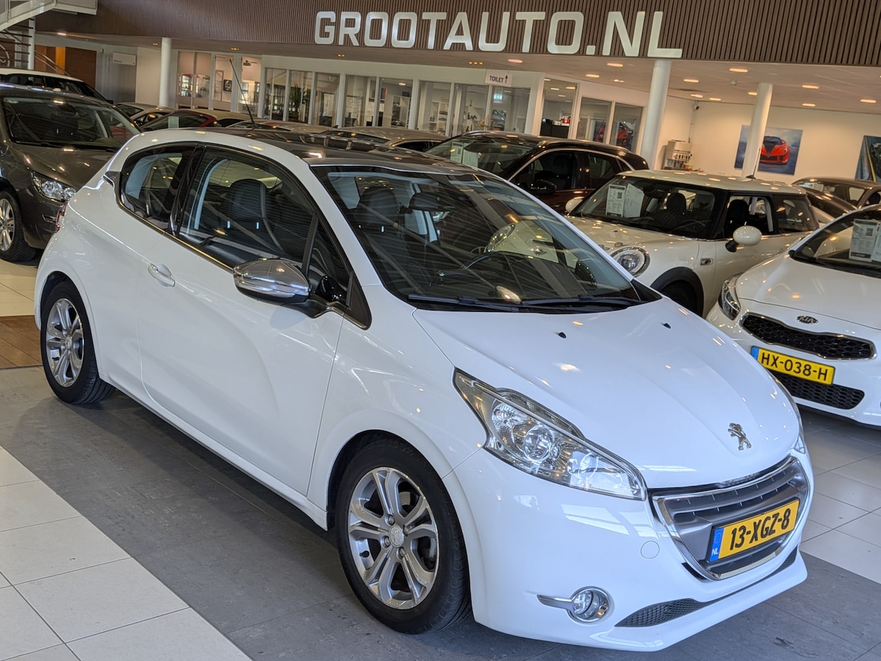 Peugeot 208 - 1.6 VTi Allure Airco, Cruise Control, Stuurbekrachtiging - AutoWereld.nl