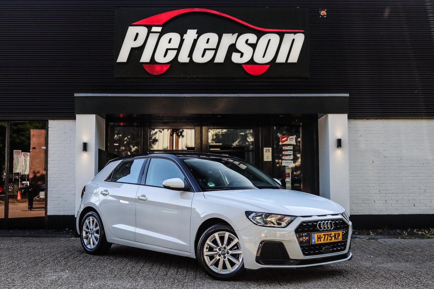 Audi A1 Sportback - 30 TFSI S-Line AUTOMAAT CRUISE NETTE AUTO - AutoWereld.nl