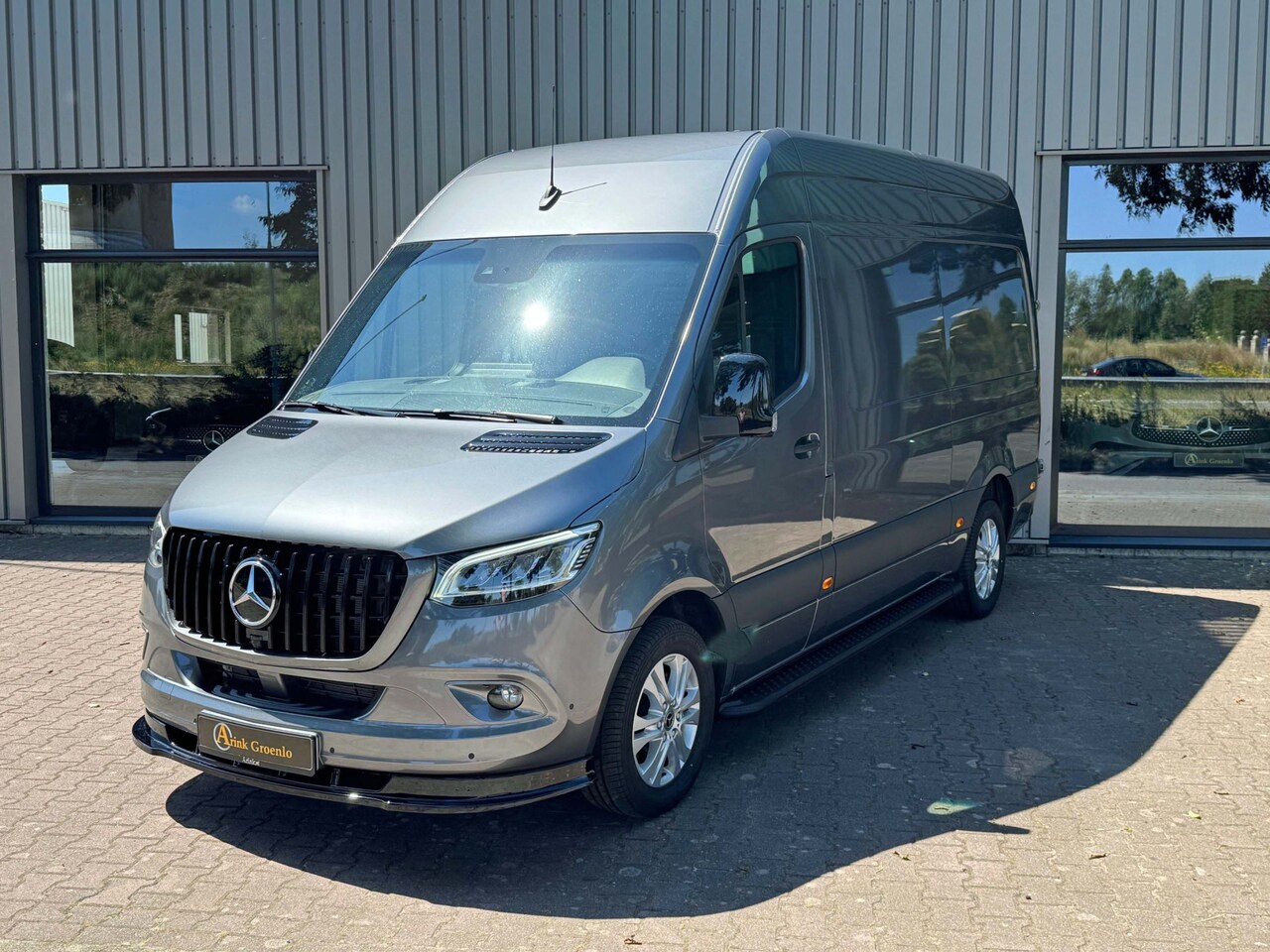 Mercedes-Benz Sprinter - 319 CDI L2H2 BPM vrij 360° ALARM KL3 DISTRONIC MBUX10 LED 9G-TRONIC PDC 3.5T AHW LM VELGEN - AutoWereld.nl