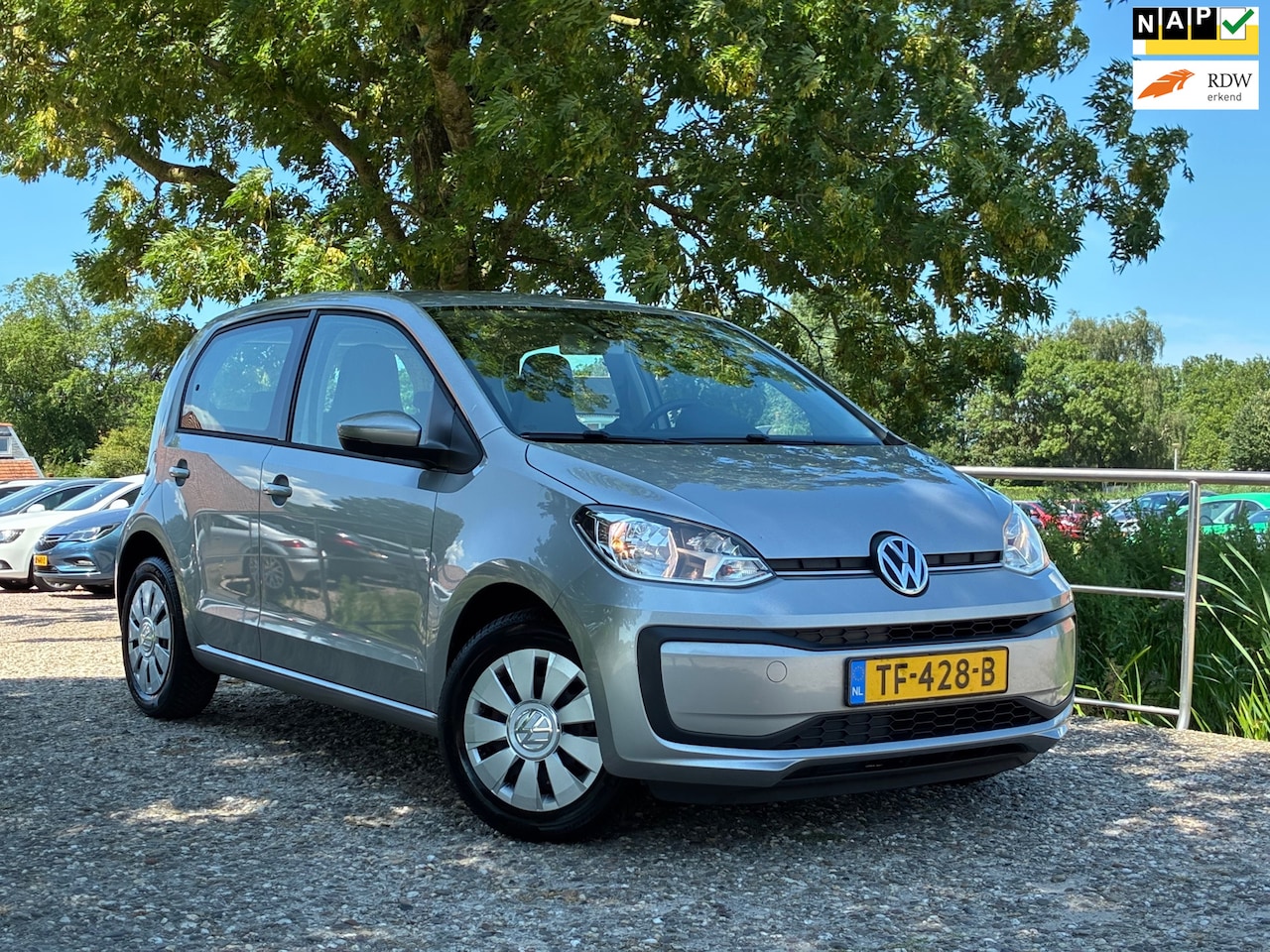 Volkswagen Up! - 1.0 BMT move up! | 5-Deurs + Airco nu € 5.450,-!!! - AutoWereld.nl