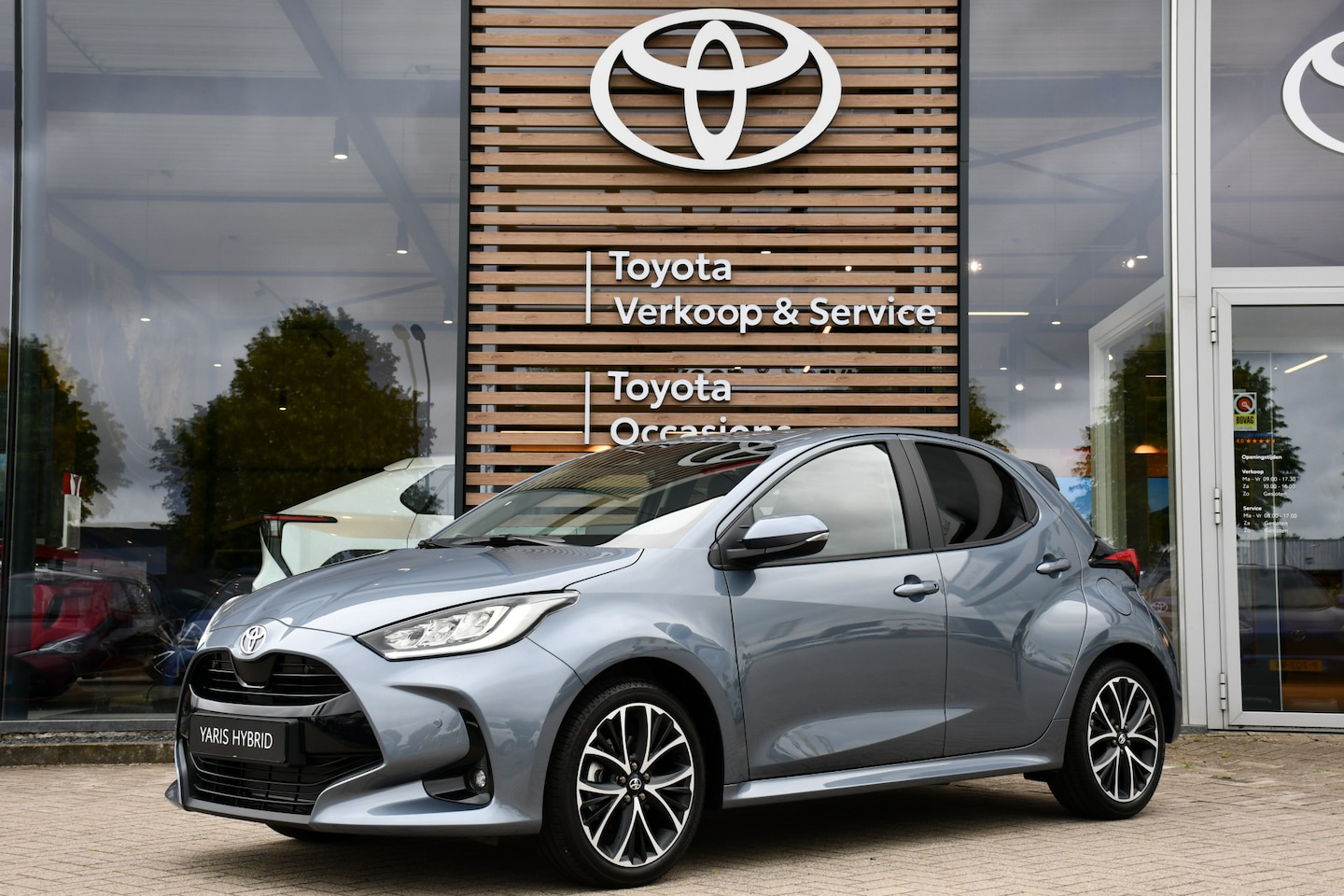 Toyota Yaris - 1.5 Hybrid 115 Dynamic Limited automaat 116pk | Comfort pakket | Parkeersensoren vóór & ac - AutoWereld.nl