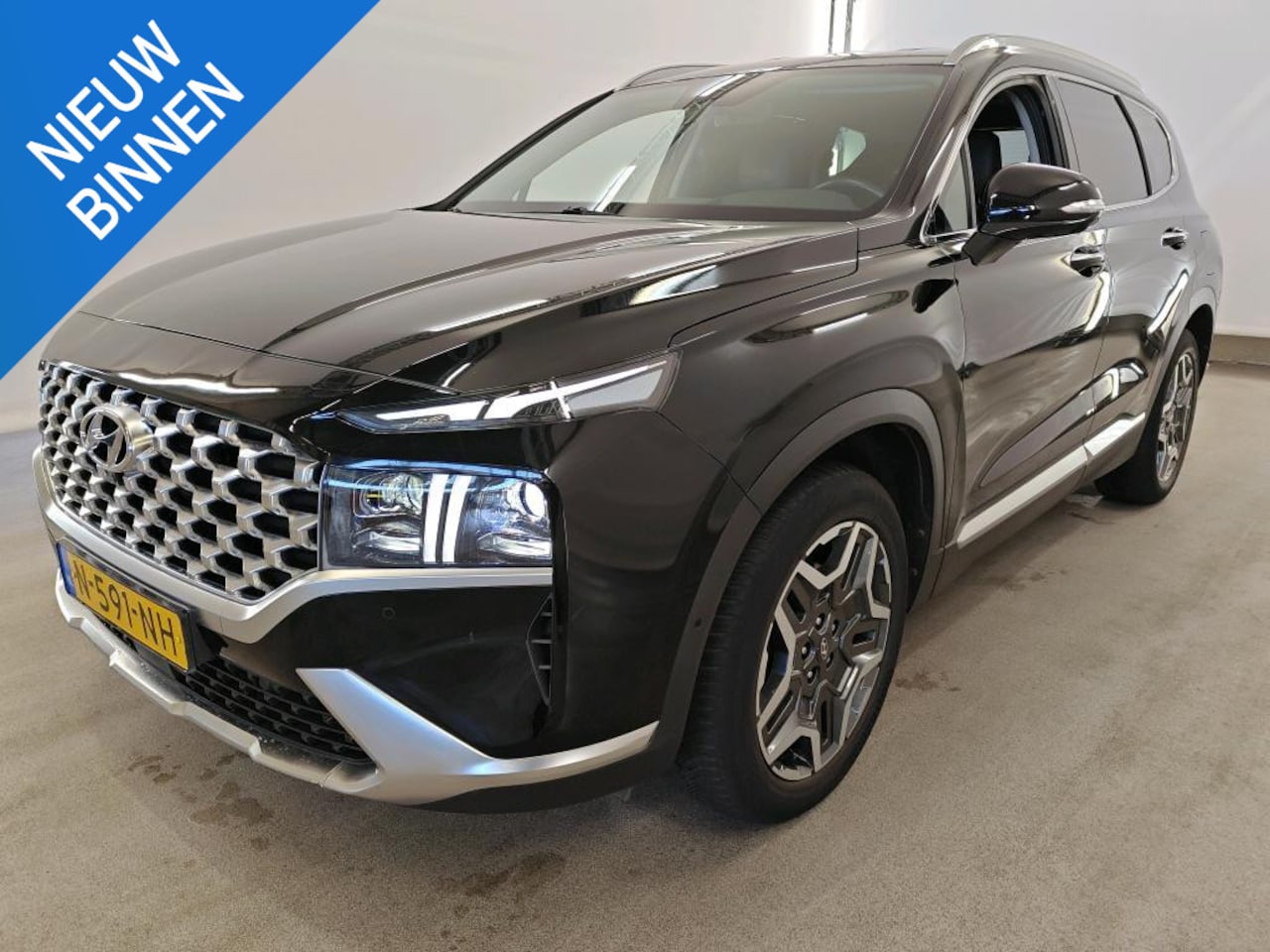 Hyundai Santa Fe - 1.6 T-GDI PHEV PREMIUM 7-PERS I AUTOMAAT I P-CAMERA I LEDEREN BEKLEDING I STOELVERWARMING - AutoWereld.nl