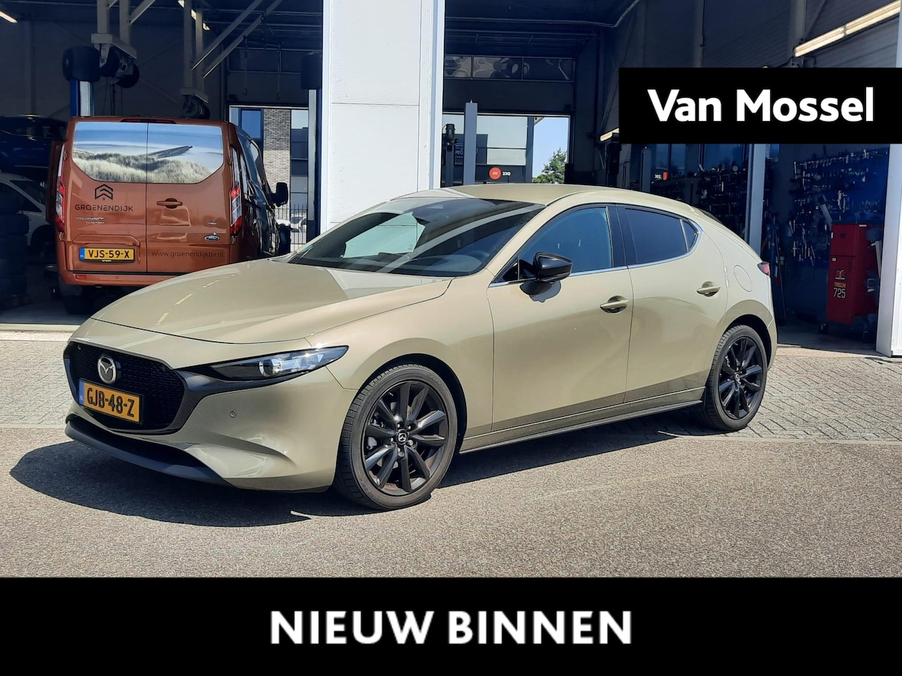 Mazda 3 - 2.0 e-SkyActiv-G M Hybrid 150 Nagisa - AutoWereld.nl