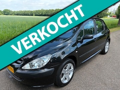Peugeot 307 - 2.0-16V XT Airco/APK/Trekhaak/Elektr. Ramen/Centraal