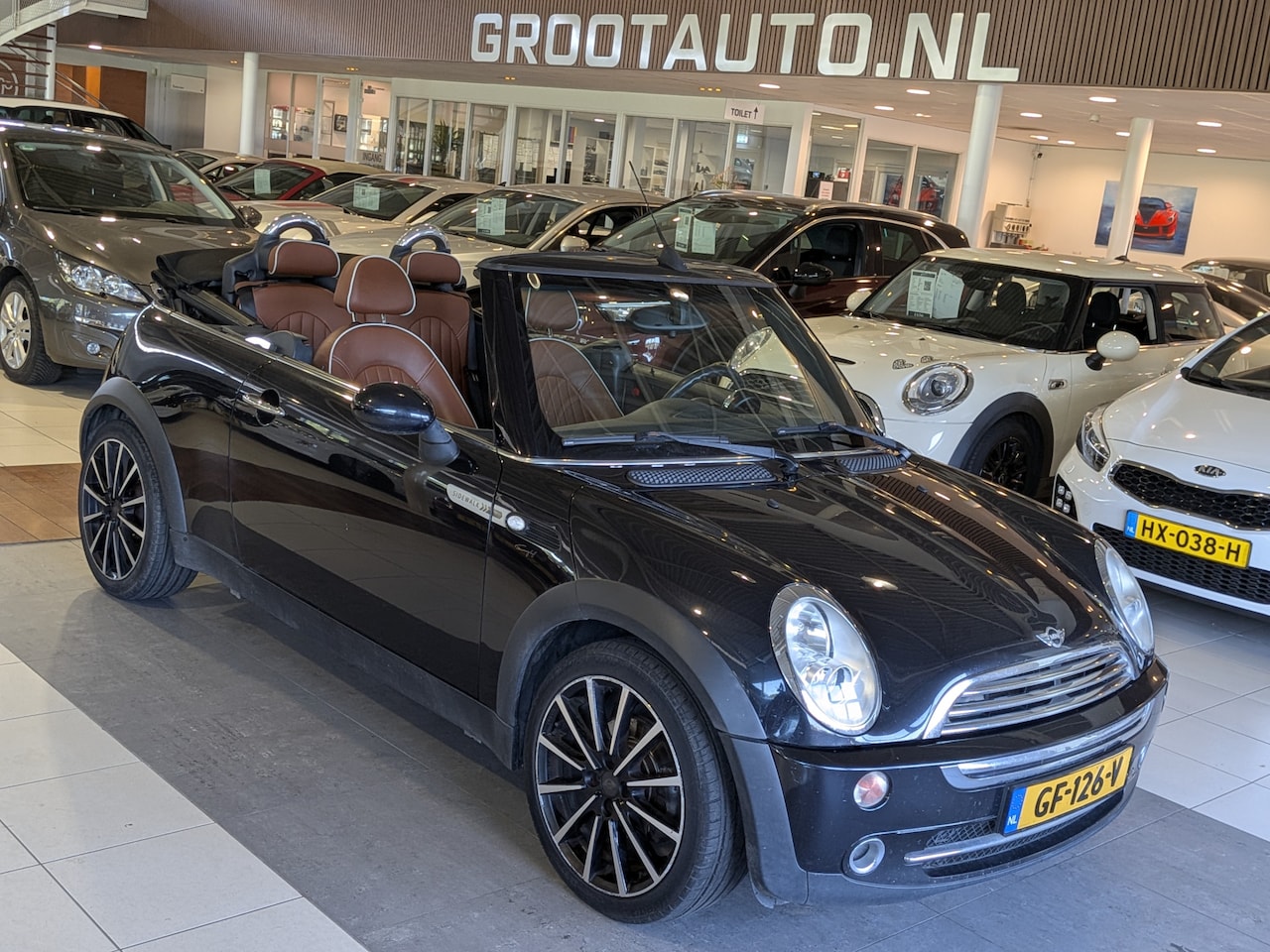 MINI Cabrio - 1.6 One Sidewalk Airco, Cruise Control, Stuurbekrachtiging - AutoWereld.nl