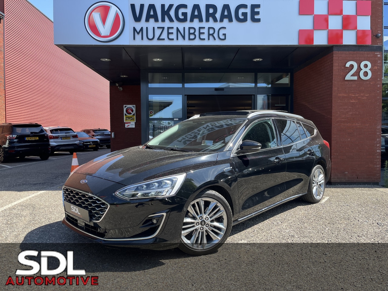 Ford Focus Wagon - 1.5 EcoBoost Vignale // LEDER+ELEK STOEL // SCHUIF-KANTELDAK // HEAD-UP DISPLAY // B&O SOU - AutoWereld.nl