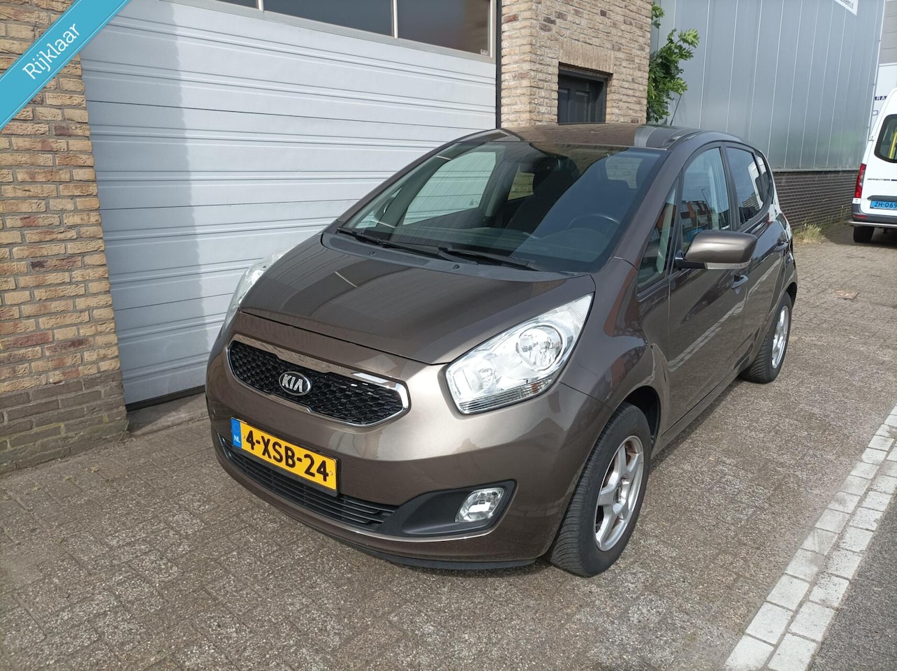 Kia Venga - 1.4 CVVT Executive Clima/Navi NL Auto NAP - AutoWereld.nl