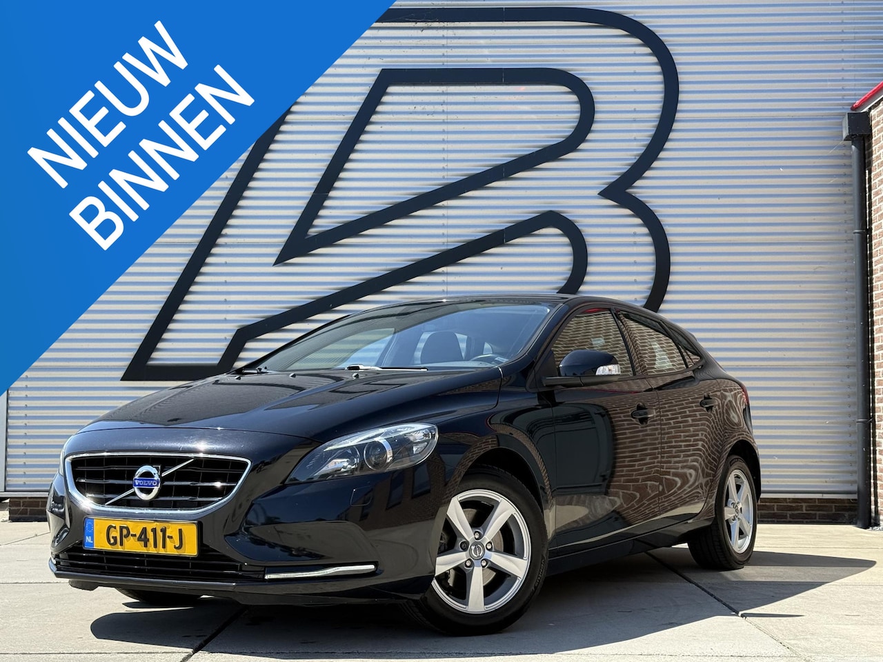 Volvo V40 - 1.6 T2 Summum 2e Eigenaar|Clima|Cruise|Elek Ramen|LM Velgen|PDC|Stoelverwarming|Trekhaak|A - AutoWereld.nl