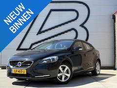 Volvo V40 - 1.6 T2 Summum 2e Eigenaar|Clima|Cruise|Elek Ramen|LM Velgen|PDC|Stoelverwarming|Trekhaak|A