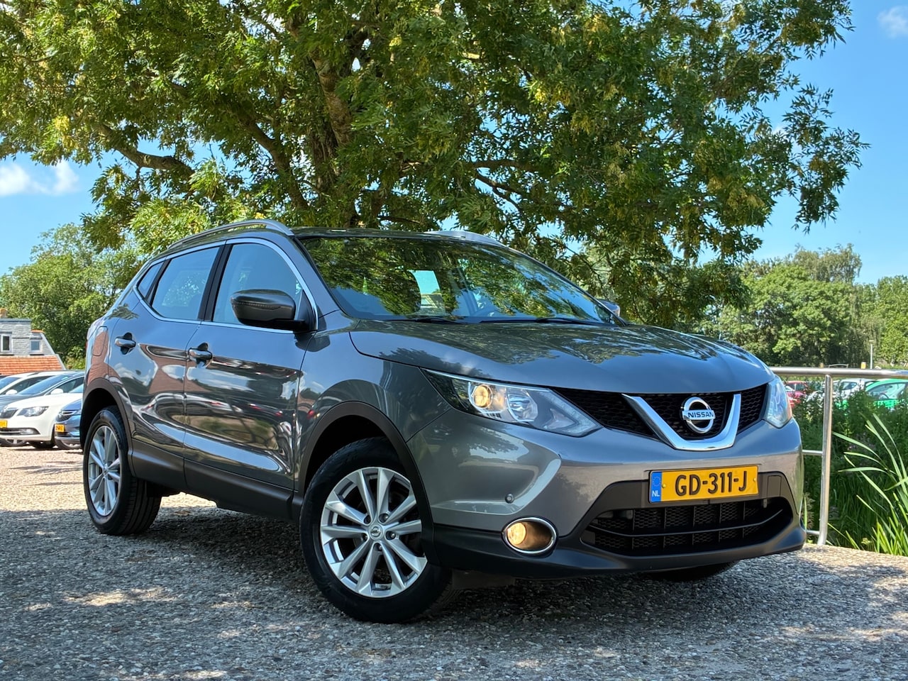 Nissan Qashqai - 1.2 Acenta | Automaat + Cruise + Clima nu € 10.975,-!!! - AutoWereld.nl