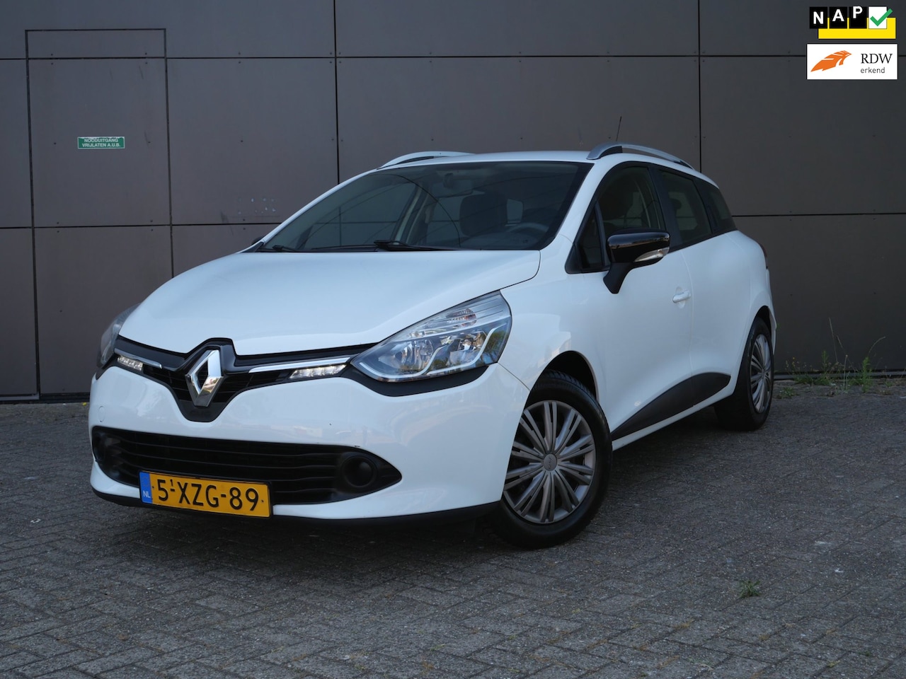 Renault Clio Estate - 0.9 TCe Expression 0.9 TCe Expression - AutoWereld.nl