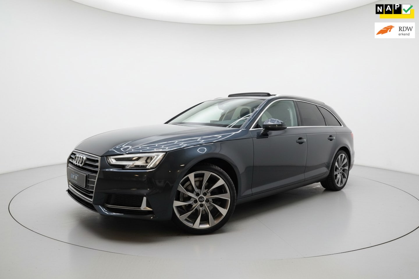 Audi A4 Avant - 40 TFSI Sport Lease Edition PANO TREKHAAK NAP - AutoWereld.nl