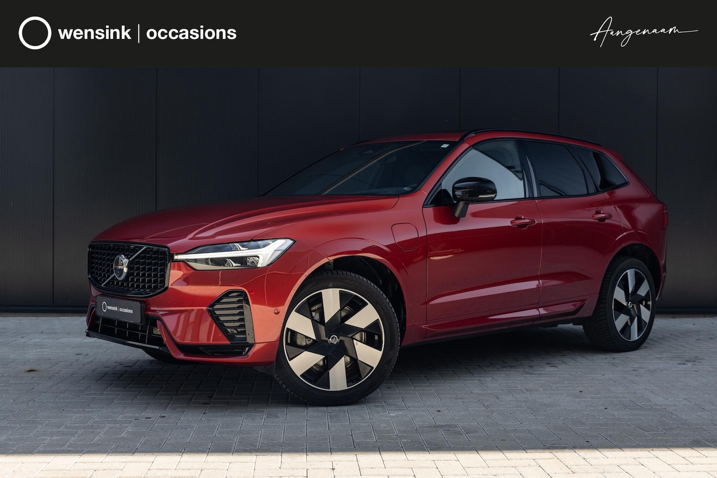 Volvo XC60 - 2.0 T8 Plug-in hybrid AWD Ultimate Dark | SOH 100% | Panoramadak | Harman/Kardon | Apple C - AutoWereld.nl