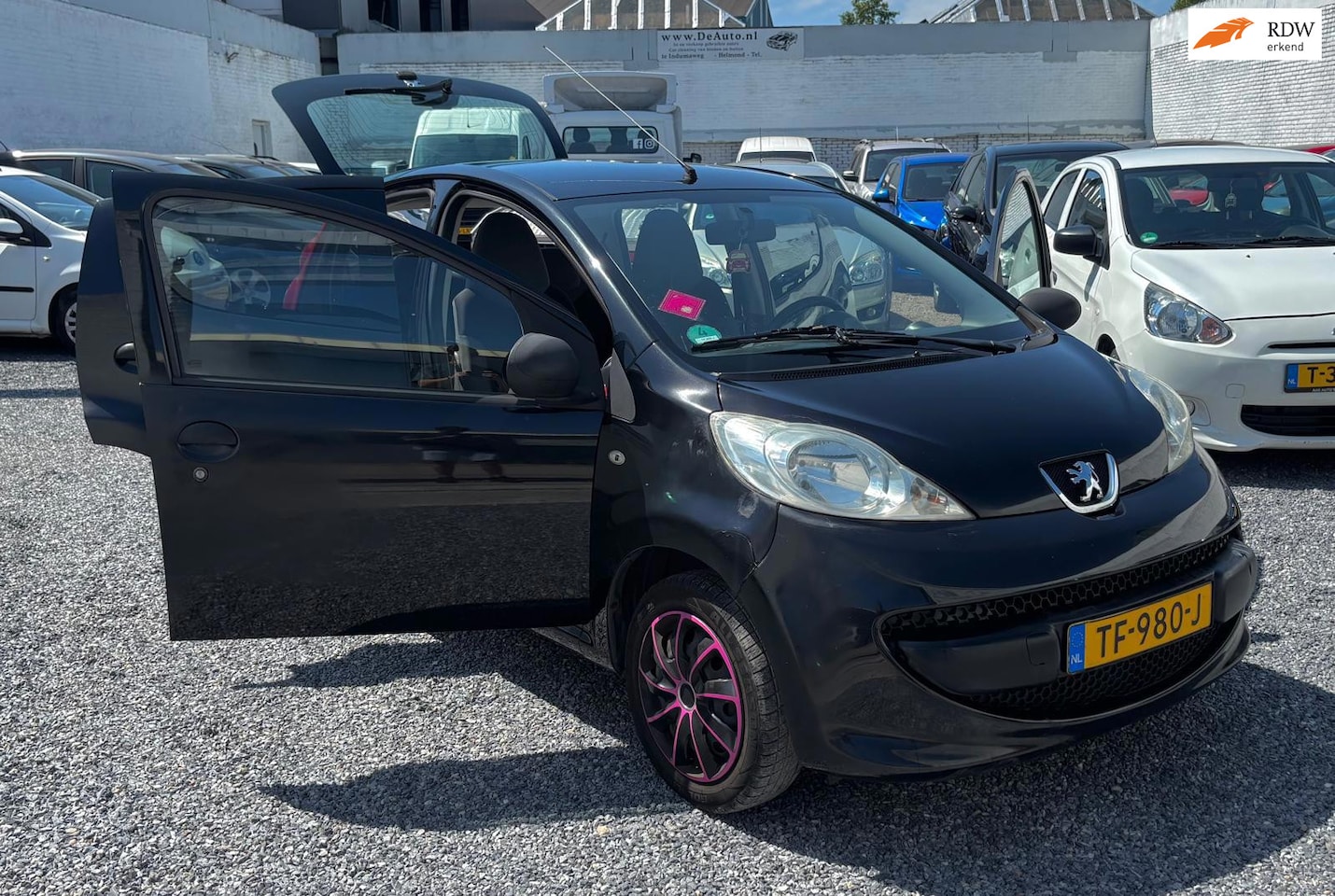 Peugeot 107 - 1.0-12V XR | Nieuwe koppeling - AutoWereld.nl