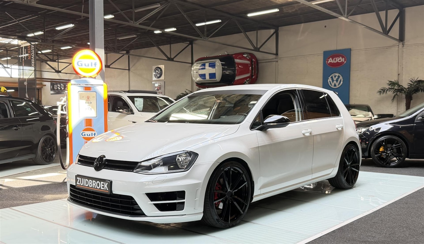 Volkswagen Golf - 1.2 TSI R-Line | 19'' Sportvelgen | Navi | 5-Drs | Clima - AutoWereld.nl