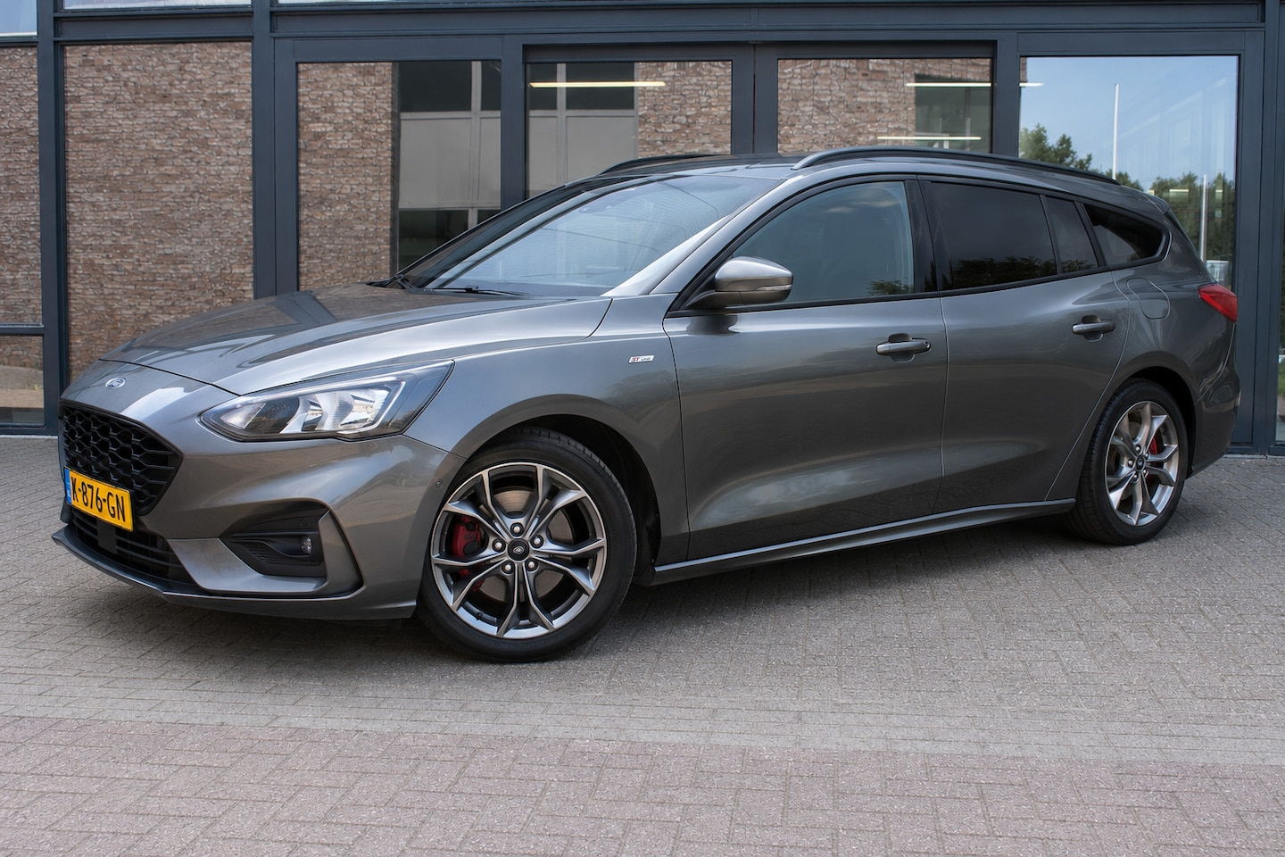 Ford Focus Wagon - 1.0 EcoBoost Hybrid ST Line X Business | Camera | Cruise-control | Carplay | Lane-Assist | - AutoWereld.nl